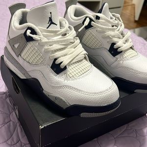 Jordan 4 retro midnight navy pre school size 2.5